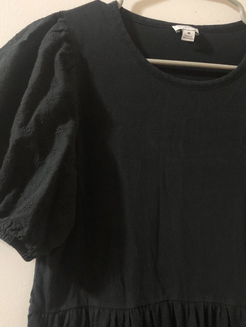 J.Crew Tiered Midi Dress Sz M Black Cotton Eyelet Puff Sleeve - Picture 6 of 7
